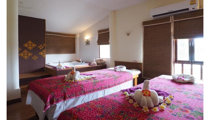 Royal Lanta Resort And Spa poza 2