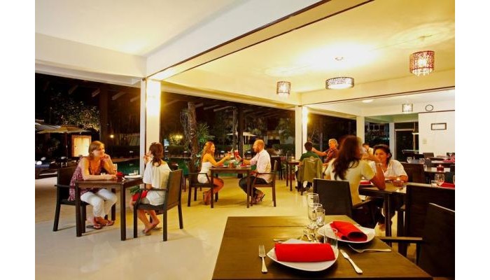 Bamboo Beach Hotel And Spa poza 1