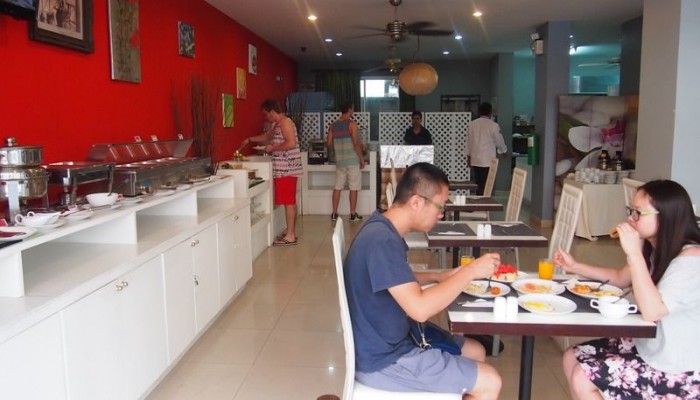 Pj Patong Resortel poza 3