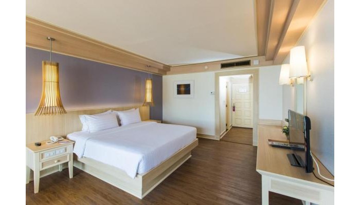 Kata Beach Resort & Spa poza 5